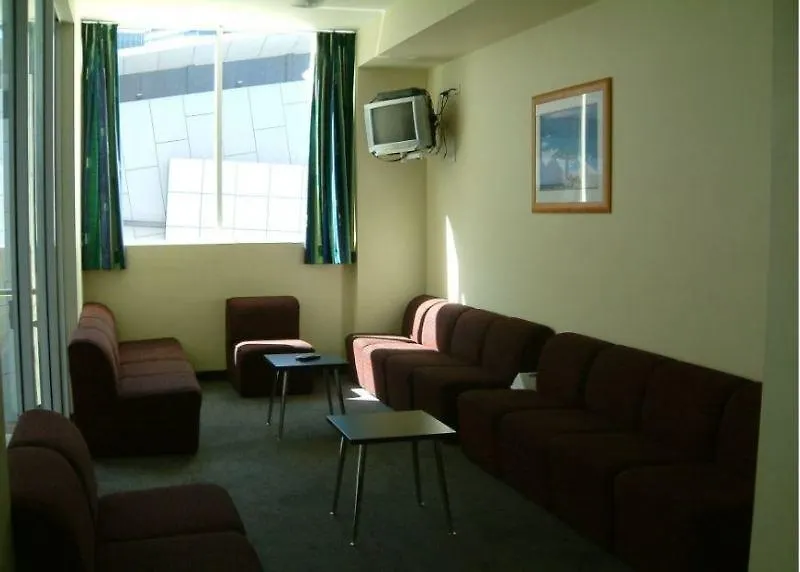 Base Brisbane Embassy Hostel