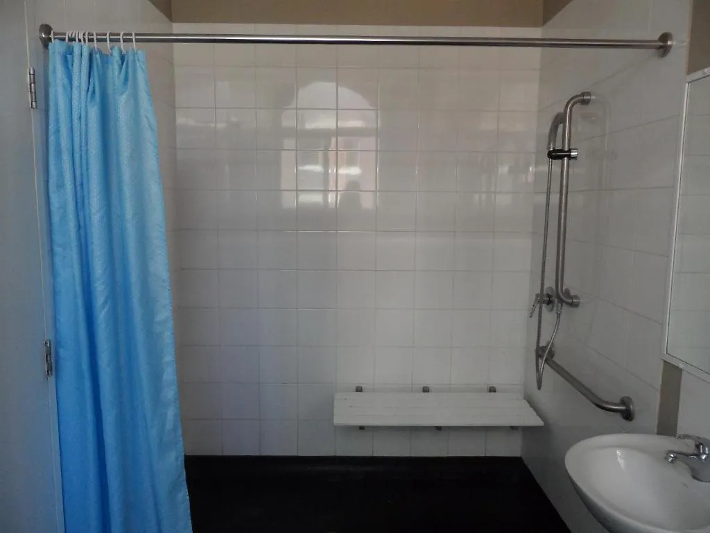 Base Brisbane Embassy Hostel Australia